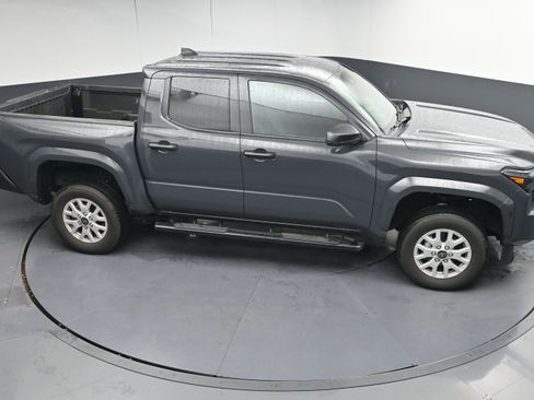 Used 2025 Toyota Tacoma SR image 24