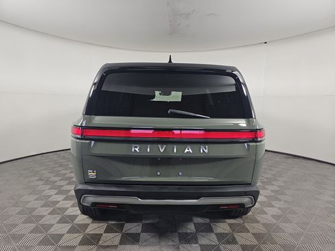 Used 2022 Rivian R1S Launch Edition image 4
