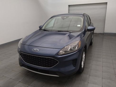 Used 2020 Ford Escape SE image 15