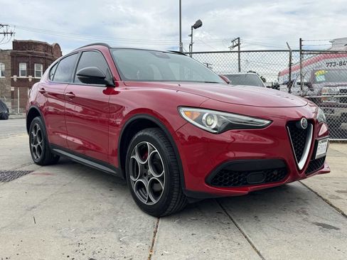 Used 2018 Alfa Romeo Stelvio Sport w/ Quick Order Package 22J Sport image 3
