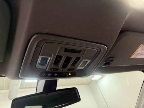 Used 2021 GMC Sierra 1500 SLT image 83