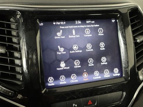Used 2019 Jeep Cherokee Limited AWD/4WD image 34