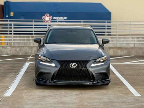 Used 2016 Lexus IS 200t RWD image 2