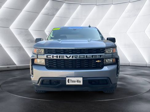 Used 2020 Chevrolet Silverado 1500 Custom w/ Custom Value Package RWD image 8