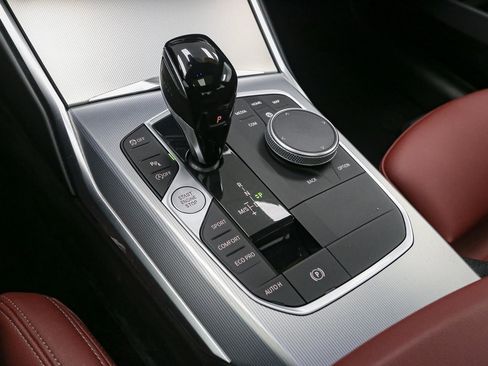 Used 2022 BMW 330i xDrive 330i xDrive w/ Convenience Package image 34