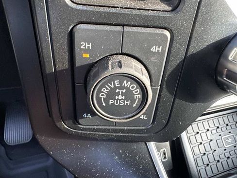 Used 2025 Ford F150 Raptor AWD/4WD image 25