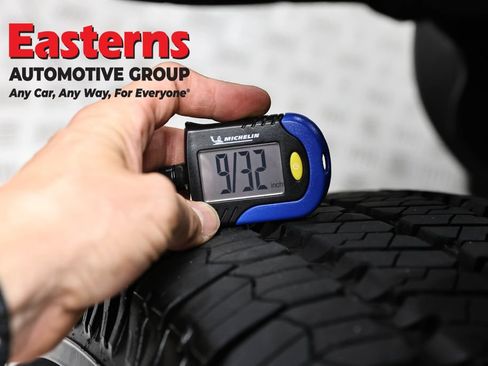 Used 2023 Jeep Wrangler Unlimited w/ 8.4" Radio Group AWD/4WD image 27
