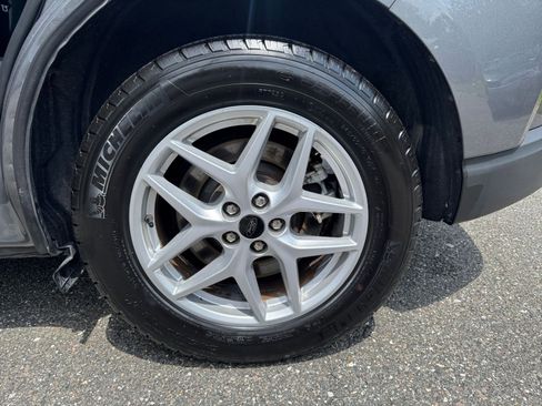 Used 2024 Ford Edge SEL image 29