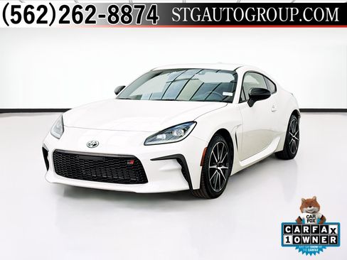 Used 2024 Toyota GR86 RWD image 1