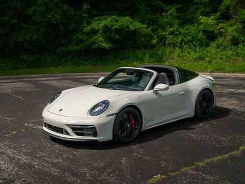 Used 2023 Porsche 911 Targa 4 GTS AWD/4WD image 33