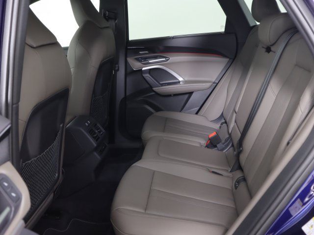Certified 2025 Audi Q5 Premium Plus w/ Premium Plus AWD/4WD image 15