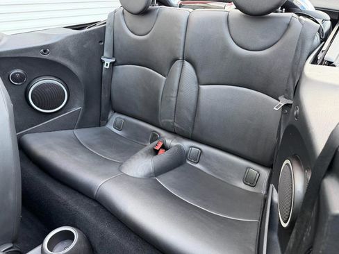 Used 2014 MINI Cooper S image 16