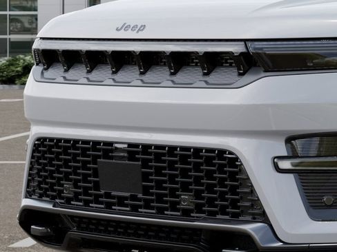 New 2026 Jeep Grand Wagoneer L Limited AWD/4WD image 12