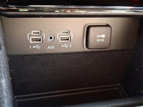 Used 2023 Jeep Grand Cherokee Limited image 26