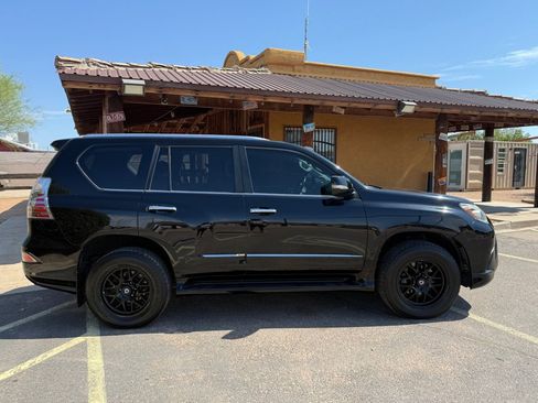 Used 2015 Lexus GX 460 w/ Comfort Package AWD/4WD image 9