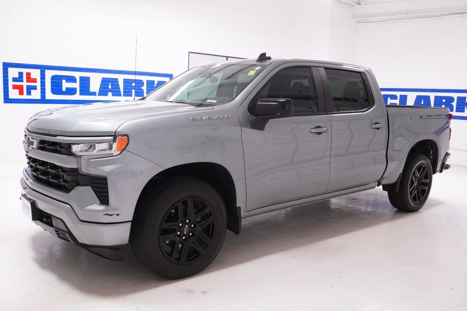 Used 2023 Chevrolet Silverado 1500 RST RWD image 31