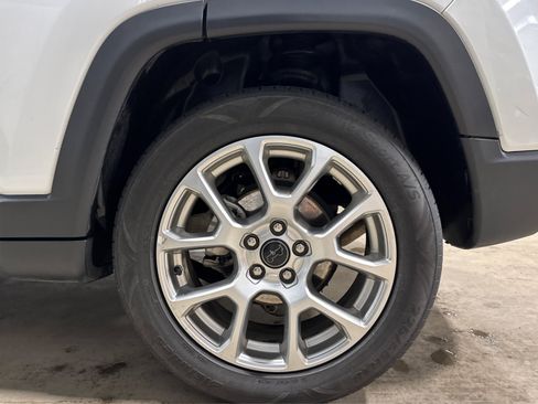 Used 2025 Jeep Compass Limited AWD/4WD image 49