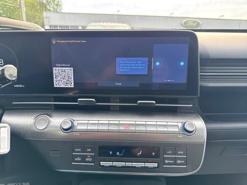 Used 2024 Hyundai Kona Limited FWD image 21