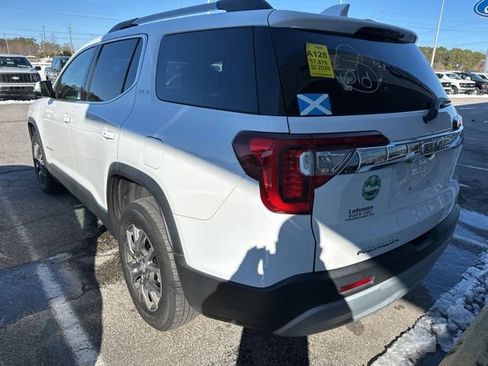 Used 2020 GMC Acadia SLE w/ Driver Convenience Package image 4