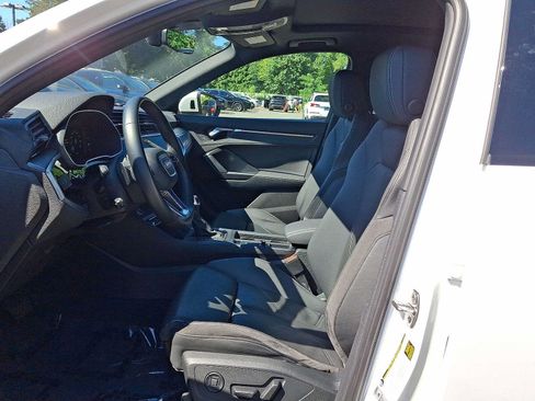 Used 2023 Audi Q3 2.0T Premium w/ Black Optic Sport Package AWD/4WD image 17