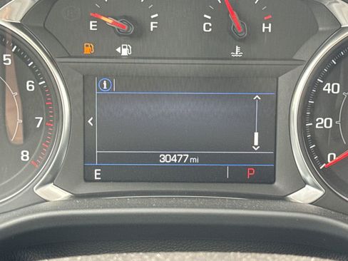 Certified 2023 GMC Acadia SLE w/ Driver Convenience Package image 21