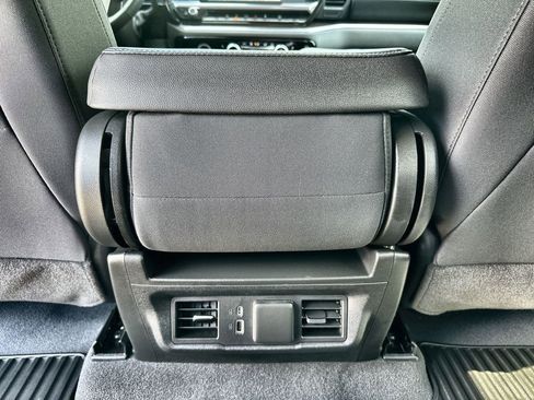 Certified 2024 GMC Sierra 1500 Elevation image 21