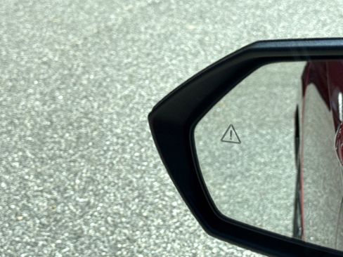 Certified 2025 Hyundai Elantra Sport image 17