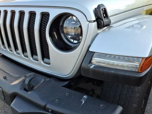 Used 2023 Jeep Wrangler Unlimited Sport AWD/4WD image 3