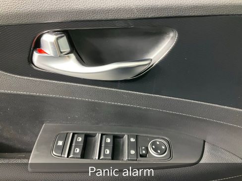 Certified 2023 Kia Forte GT-Line image 18