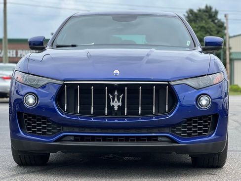 Used 2017 Maserati Levante image 12