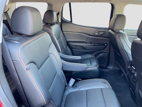 Used 2023 GMC Acadia AT4 w/ Technology Package image 30
