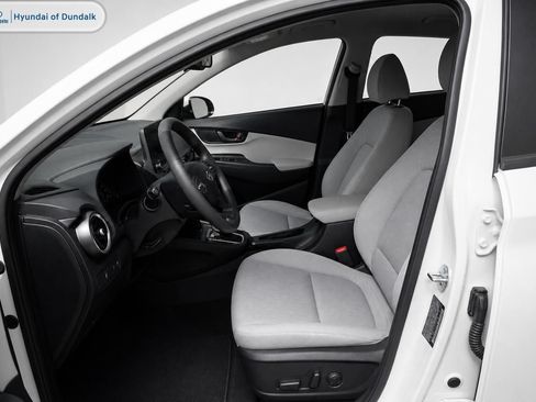 Used 2023 Hyundai Kona SEL FWD image 6
