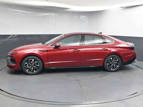 Used 2025 Hyundai Sonata SEL image 4