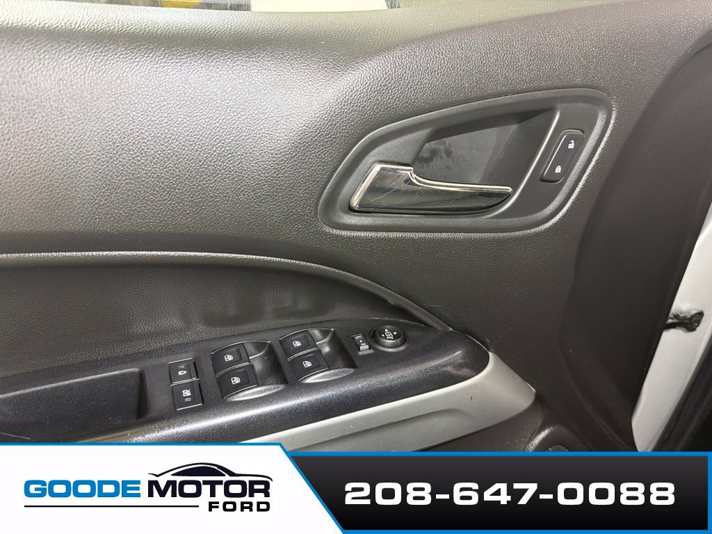 Used 2016 Chevrolet Colorado LT w/ LT Convenience Package RWD image 10