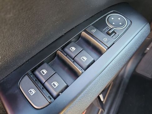 Used 2024 Kia Soul LX w/ Option Group 015 image 32