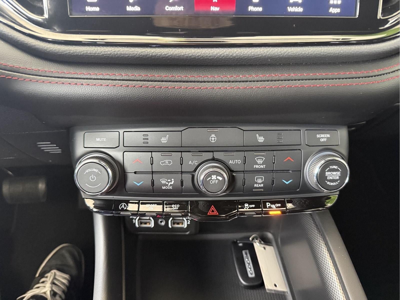 Used 2026 Dodge Durango GT AWD/4WD image 13