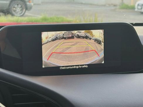 Used 2023 MAZDA MAZDA3 s image 19