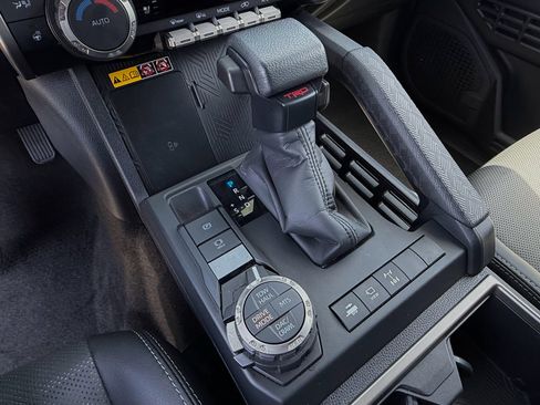 Certified 2025 Toyota 4Runner TRD Off-Road Premium w/ Tow Technology Package image 27