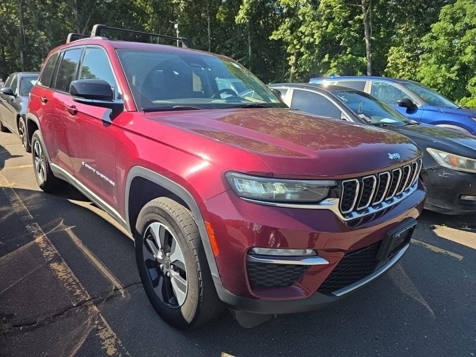 Used 2024 Jeep Grand Cherokee Limited 4xe AWD/4WD image 2