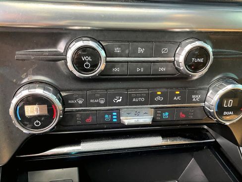 Used 2021 Ford F150 Lariat AWD/4WD image 33
