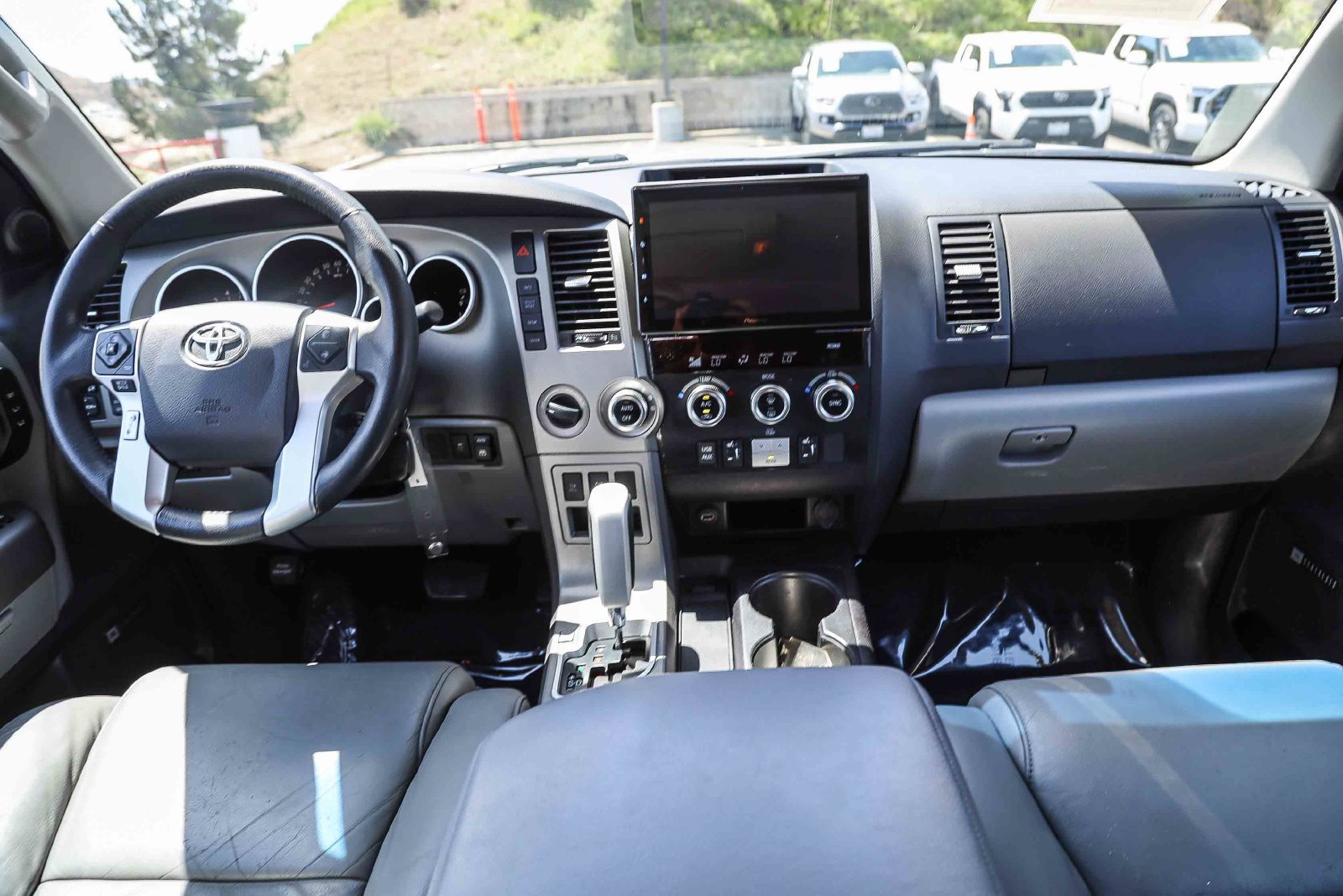 Certified 2016 Toyota Sequoia Limited w/ Safety & Convenience Package AWD/4WD image 12