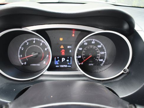 Used 2012 Mitsubishi Outlander SE AWD/4WD image 31