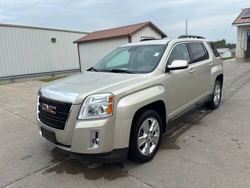Used 2015 GMC Terrain SLT AWD/4WD image 3