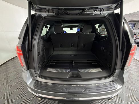 New 2026 Chevrolet Suburban Premier AWD/4WD image 26