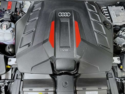 Certified 2024 Audi SQ8 Prestige image 29