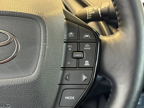Certified 2024 Toyota Prius XLE FWD image 31
