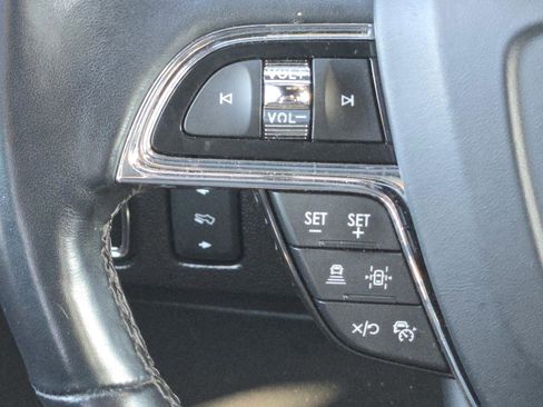 Used 2024 Lincoln Navigator Reserve image 15