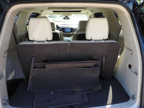 Used 2017 GMC Acadia Denali w/ Technology Package image 13