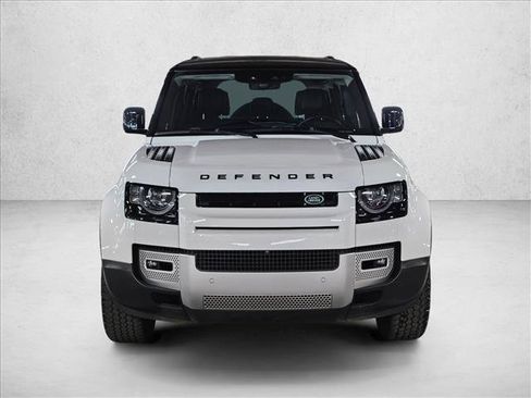 Used 2022 Land Rover Defender 110 SE AWD/4WD image 2