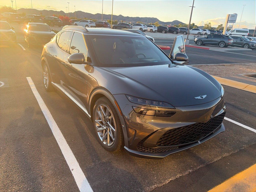 Used 2023 Genesis GV60 Advanced AWD/4WD image 3